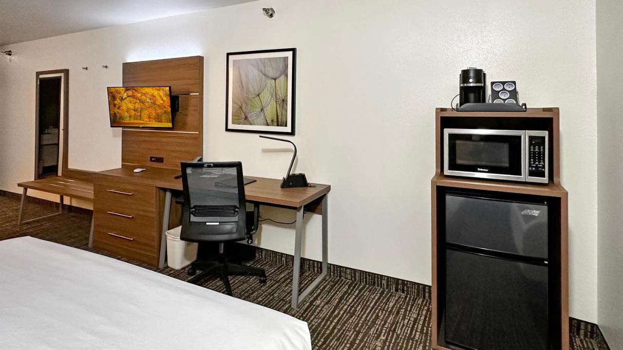 Estherville Hotel&Suites Extérieur photo