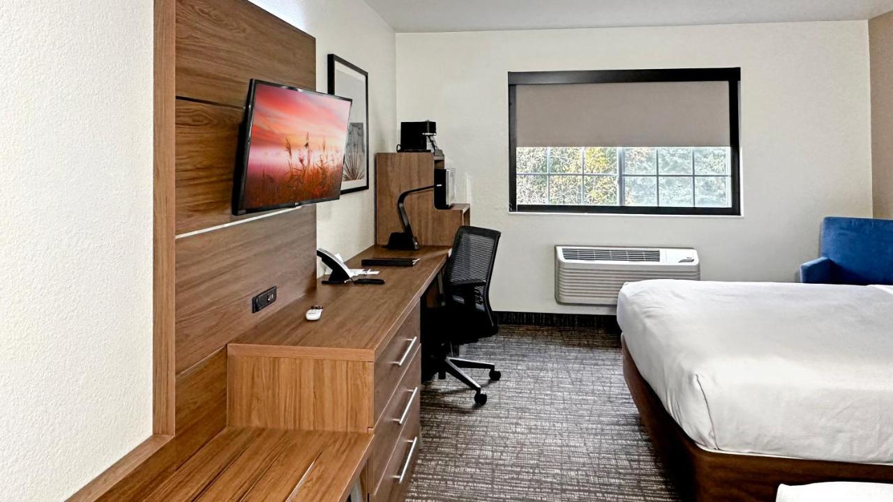 Estherville Hotel&Suites Extérieur photo