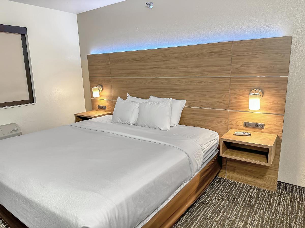 Estherville Hotel&Suites Extérieur photo