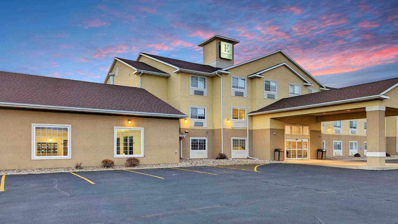 Estherville Hotel&Suites Extérieur photo