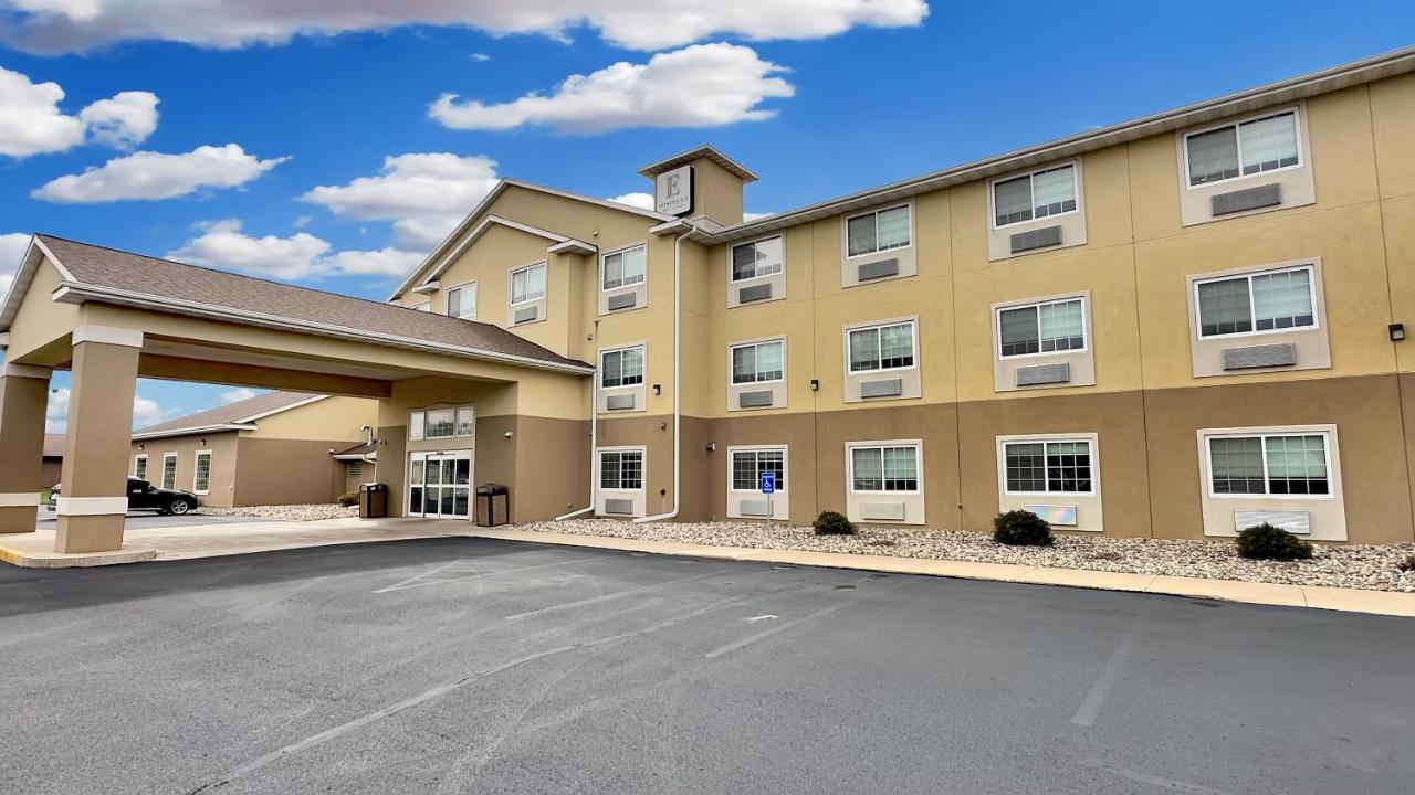 Estherville Hotel&Suites Extérieur photo