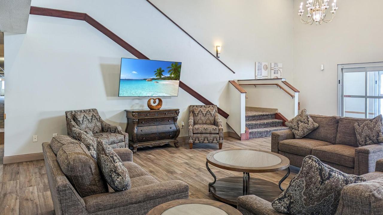 Estherville Hotel&Suites Extérieur photo