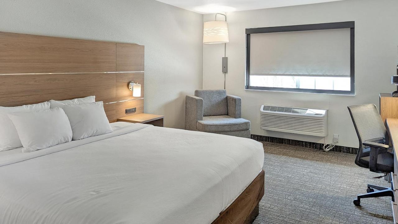 Estherville Hotel&Suites Extérieur photo