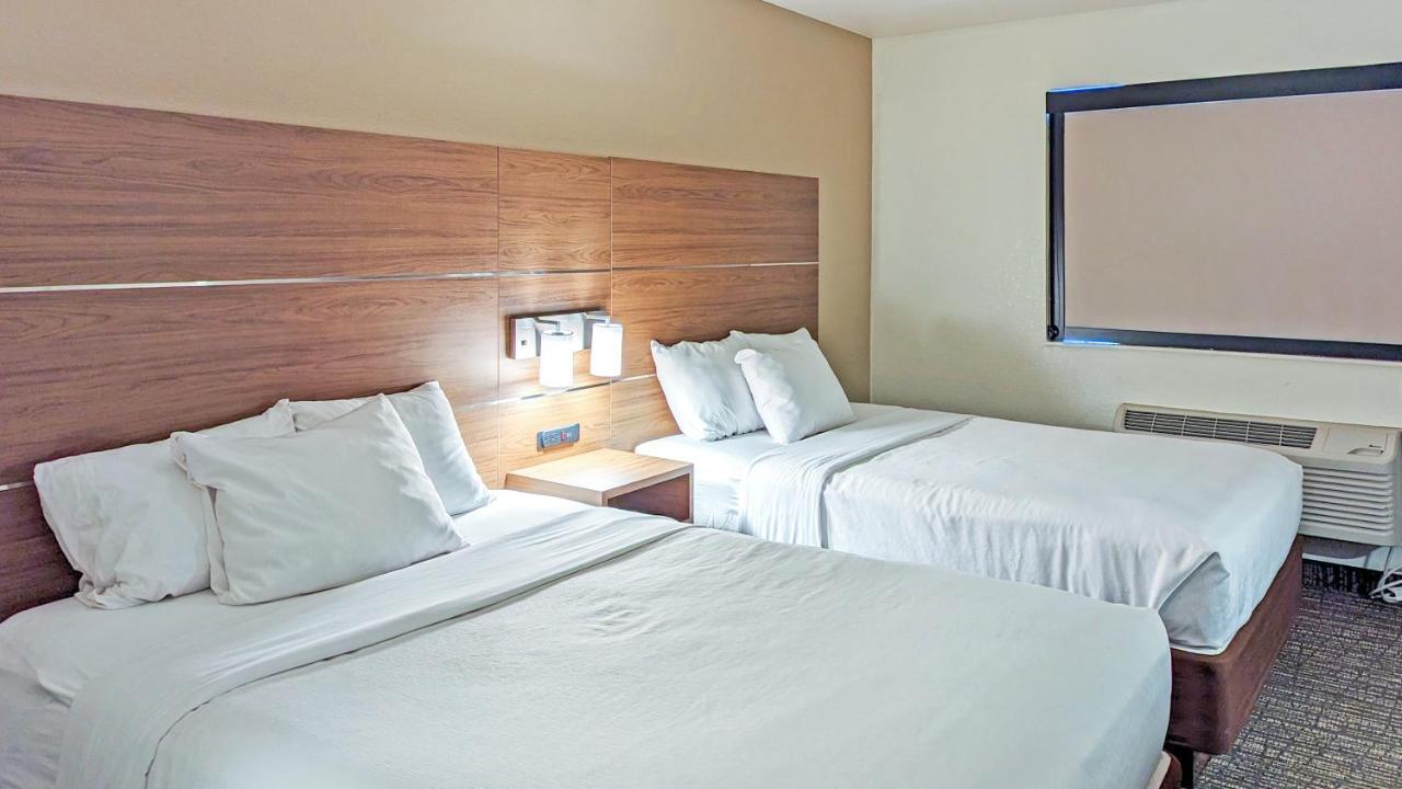 Estherville Hotel&Suites Extérieur photo