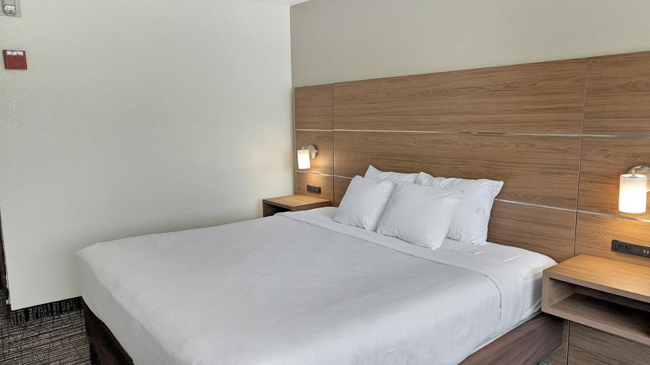 Estherville Hotel&Suites Extérieur photo