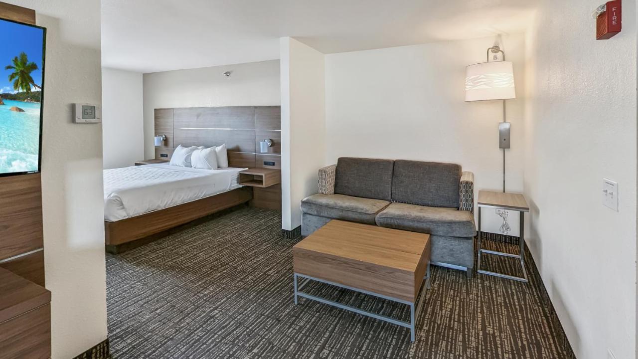 Estherville Hotel&Suites Extérieur photo