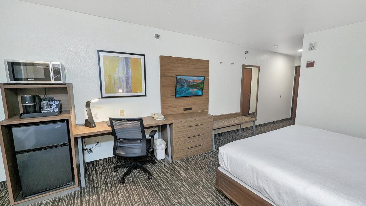 Estherville Hotel&Suites Extérieur photo
