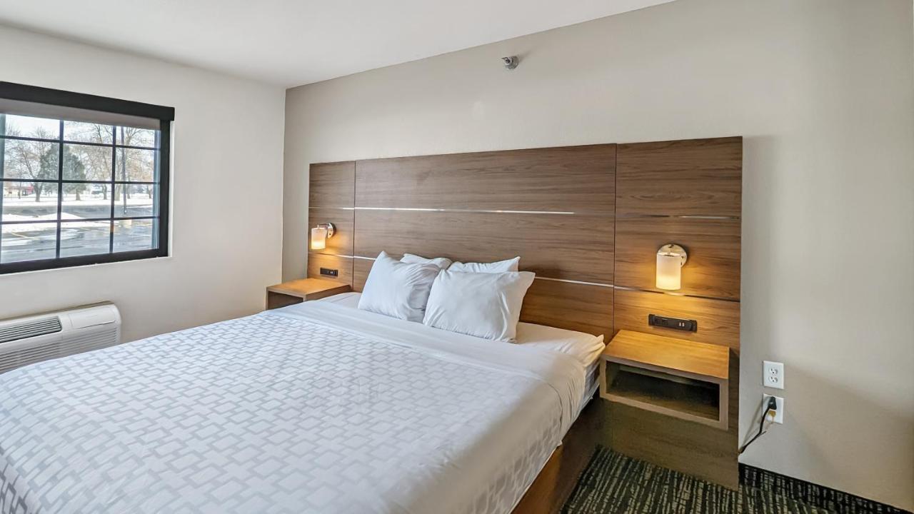 Estherville Hotel&Suites Extérieur photo